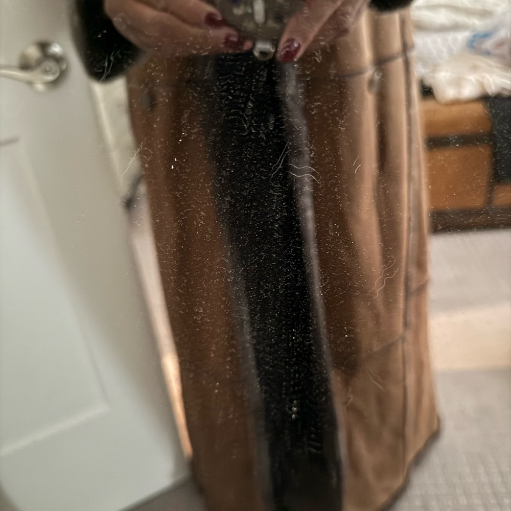 Women's Tan Shearling Coat - Picture 7 of 8